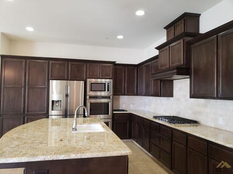 2920 Barrowby St, Bakersfield, CA 93311 photo 10