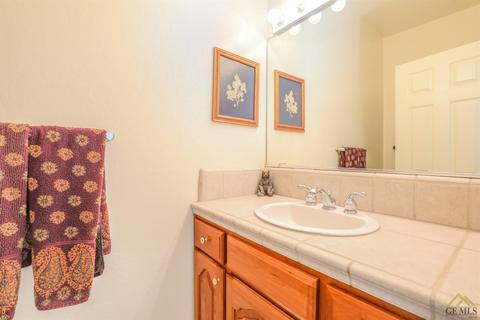 30440 Starland Dr, Tehachapi, CA 93561 photo 11