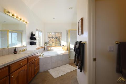 30440 Starland Dr, Tehachapi, CA 93561 photo 16