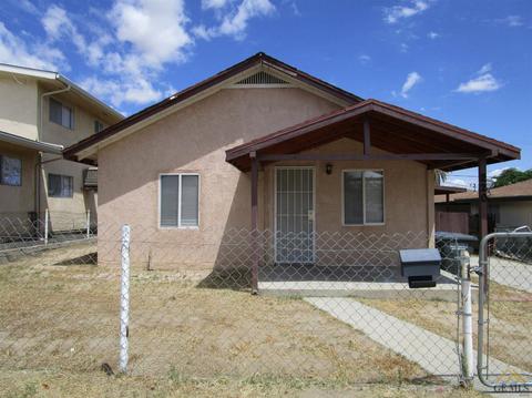 220 E St, Taft, CA 93268 photo 1