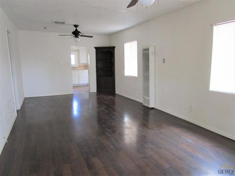 220 E St, Taft, CA 93268 photo 7