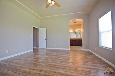 8902 Rockhampton Dr, Bakersfield, CA 93313 photo 8