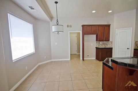 8902 Rockhampton Dr, Bakersfield, CA 93313 photo 24