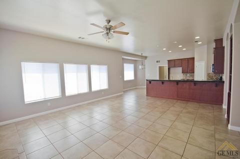 8902 Rockhampton Dr, Bakersfield, CA 93313 photo 27