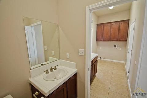 8902 Rockhampton Dr, Bakersfield, CA 93313 photo 29