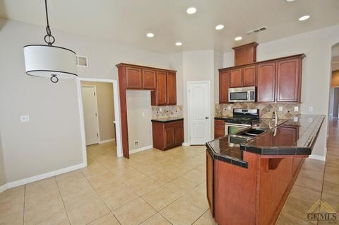 8902 Rockhampton Dr, Bakersfield, CA 93313 photo 22