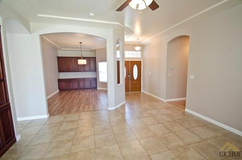 8902 Rockhampton Dr, Bakersfield, CA 93313 photo 18