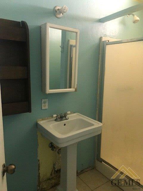 1413 E 10th St, Bakersfield, CA 93307 photo 13