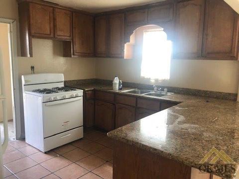 1413 E 10th St, Bakersfield, CA 93307 photo 8
