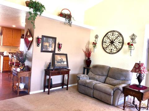 27951 Rustler Ave, Tehachapi, CA 93561 photo 3