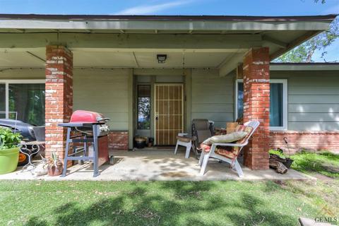 30161 Knight Ct, Tehachapi, CA 93561 photo 4