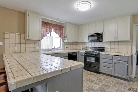 30161 Knight Ct, Tehachapi, CA 93561 photo 12