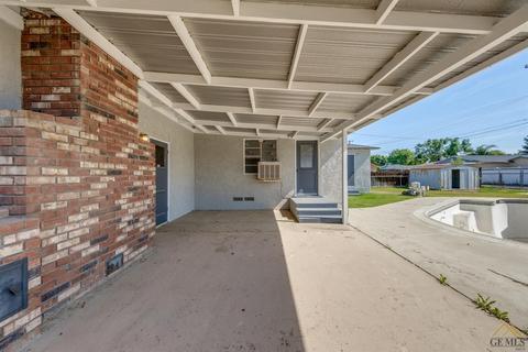 236 Walnut St, Shafter, CA 93263 photo 18