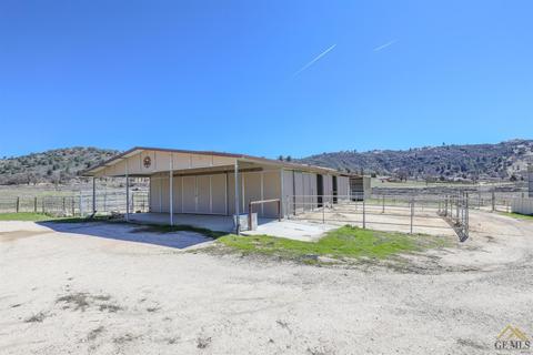 23001 San Juan Dr, Tehachapi, CA 93561 photo 9