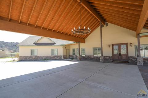 23001 San Juan Dr, Tehachapi, CA 93561 photo 3
