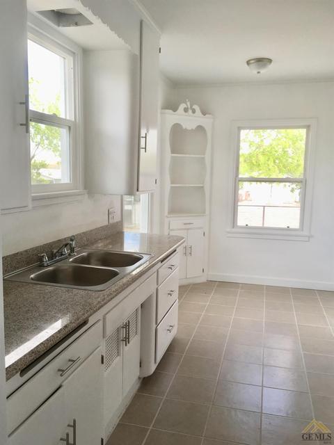 511 Tyler St, Taft, CA 93268 photo 15