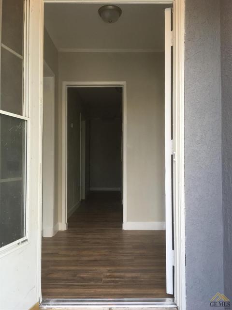 511 Tyler St, Taft, CA 93268 photo 4