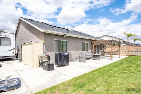 9113 Red Pine Dr, Shafter, CA 93263 photo 17