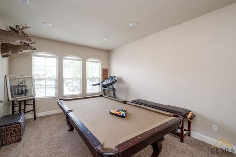 9113 Red Pine Dr, Shafter, CA 93263 photo 8