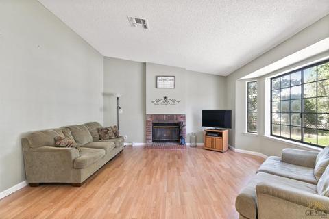 116 Chaparrel St, Tehachapi, CA 93561 photo 4