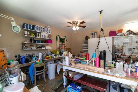 116 Chaparrel St, Tehachapi, CA 93561 photo 22