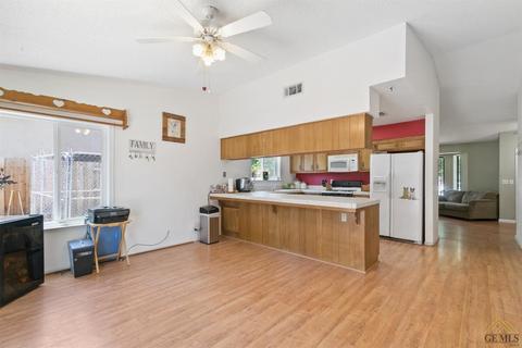 116 Chaparrel St, Tehachapi, CA 93561 photo 9