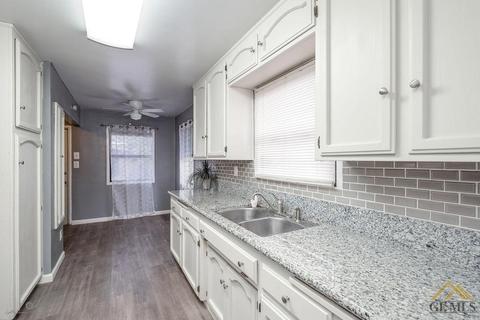 3003 Spruce St, Bakersfield, CA 93301 photo 4