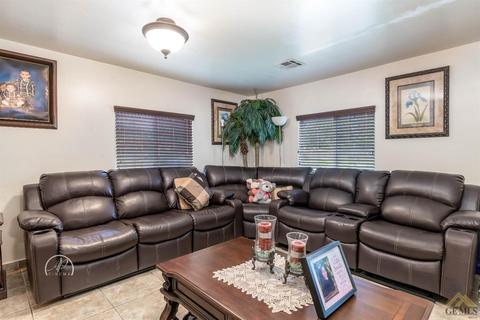 809 Walnut Dr, Arvin, CA 93203 photo 7