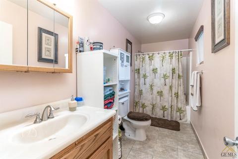 809 Walnut Dr, Arvin, CA 93203 photo 12