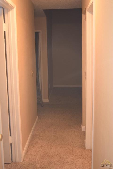 1208 Eubanks Ave, Bakersfield, CA 93307 photo 4