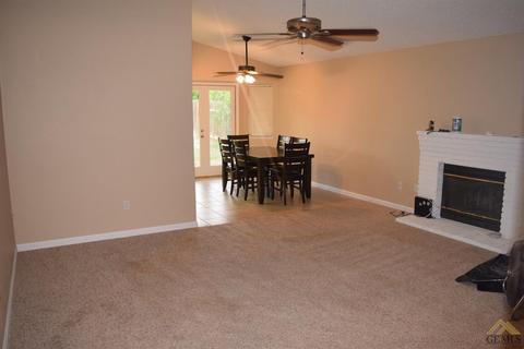 1208 Eubanks Ave, Bakersfield, CA 93307 photo 2