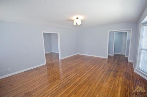 501 B St, Taft, CA 93268 photo 3