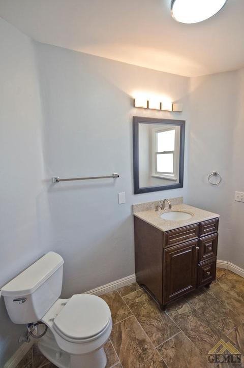 501 B St, Taft, CA 93268 photo 7