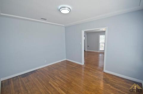 501 B St, Taft, CA 93268 photo 4