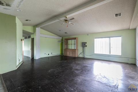 24600 Equestrian Dr, Tehachapi, CA 93561 photo 4