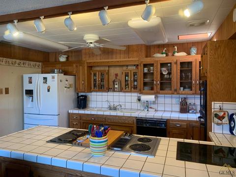 4 Westpark Way, Taft, CA 93268 photo 13
