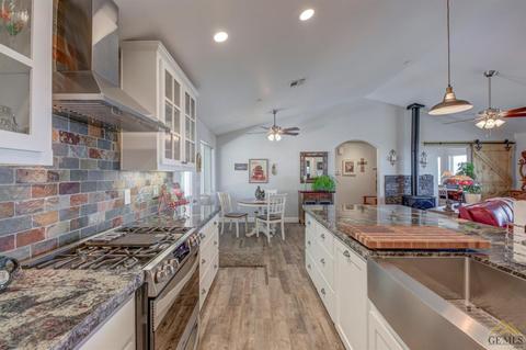 18400 Jacks Hill Rd, Tehachapi, CA 93561 photo 1