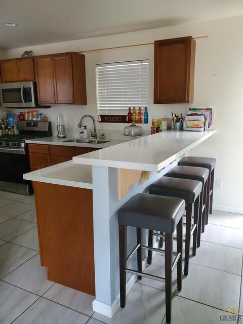 220 E 5th St, Bakersfield, CA 93307 photo 1