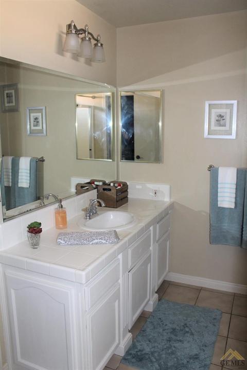 7801 Eagle Ridge St, Bakersfield, CA 93306 photo 18