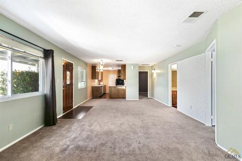 22443 Briarwood St, Tehachapi, CA 93561 photo 9