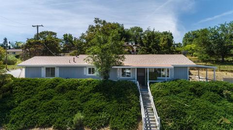 22443 Briarwood St, Tehachapi, CA 93561 photo 1