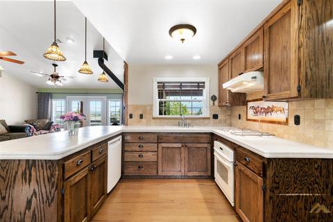 23947 Clover Spring Rd, Tehachapi, CA 93561 photo 19