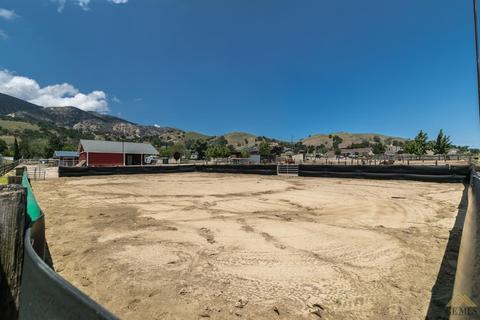 23947 Clover Spring Rd, Tehachapi, CA 93561 photo 4