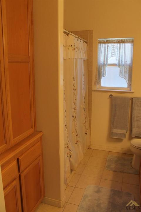 763 Pheasant Run Dr, Shafter, CA 93263 photo 25