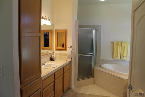 763 Pheasant Run Dr, Shafter, CA 93263 photo 18