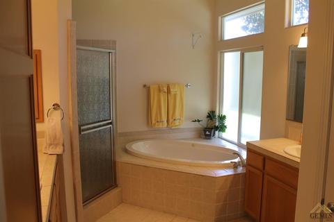 763 Pheasant Run Dr, Shafter, CA 93263 photo 21