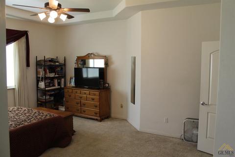 763 Pheasant Run Dr, Shafter, CA 93263 photo 15
