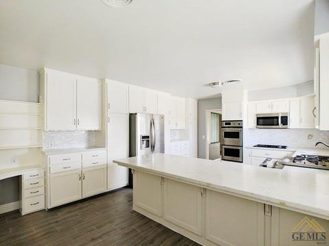 470 Cross St, Shafter, CA 93263 photo 8