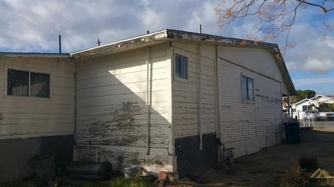 302 Pierce St, Taft, CA 93268 photo 3