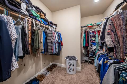 9105 Red Pine Dr, Shafter, CA 93263 photo 18